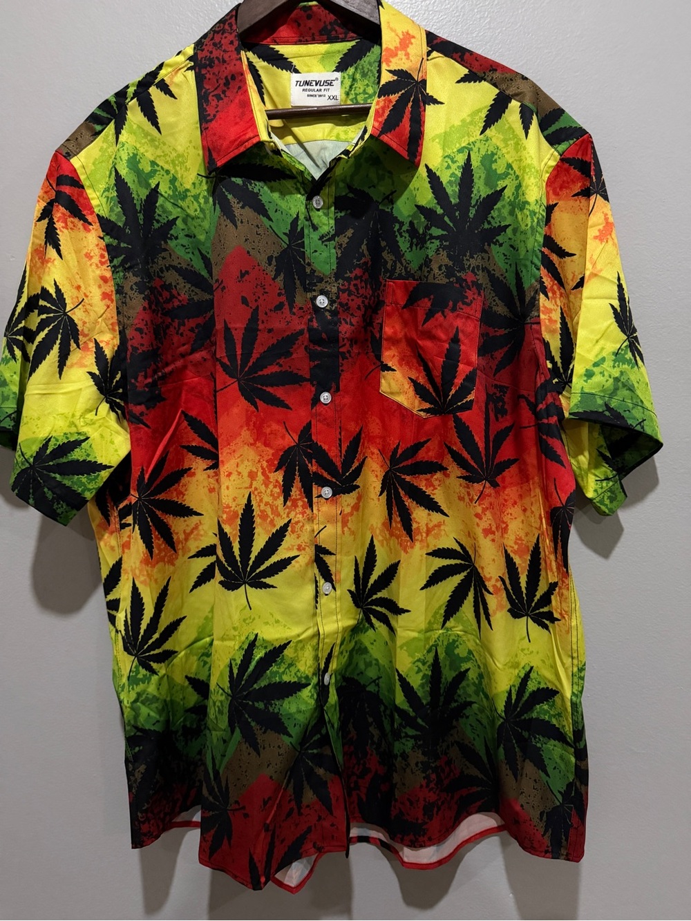 Tunevuse Marihuana Button-Down Shirt size XXL